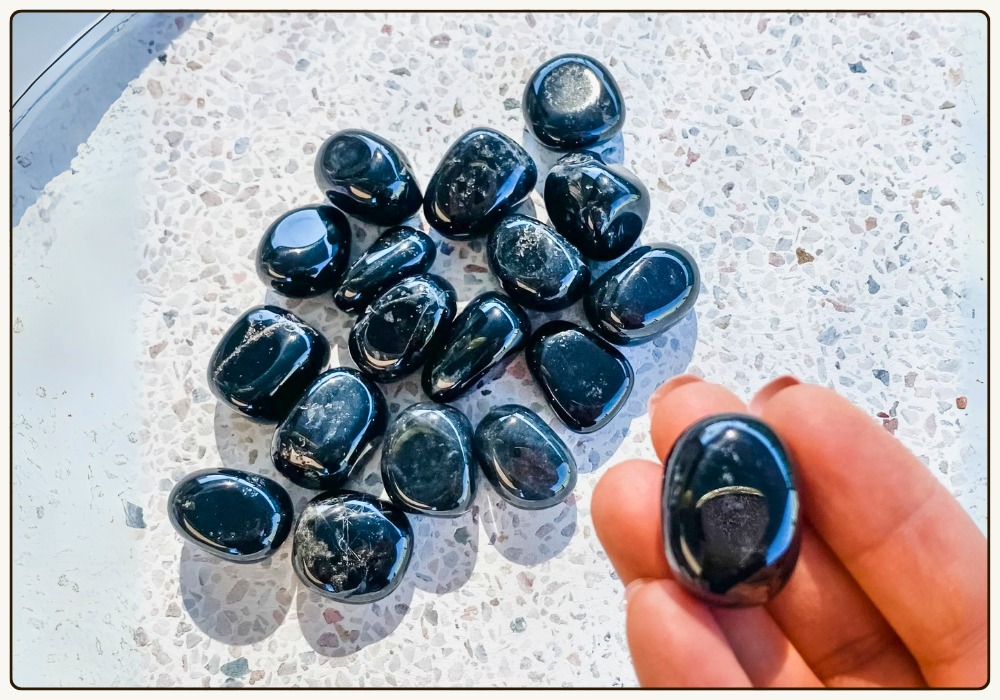 Onyx là đá gì? Đá Onyx giá bao nhiêu? Hợp mệnh gì? 7 Cần vệ sinh đá thường xuyên để giữ vẻ đẹp