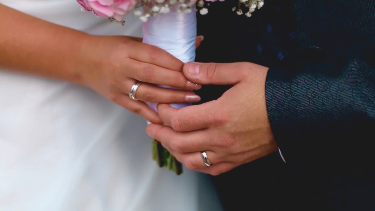 Nhẫn cưới unisex