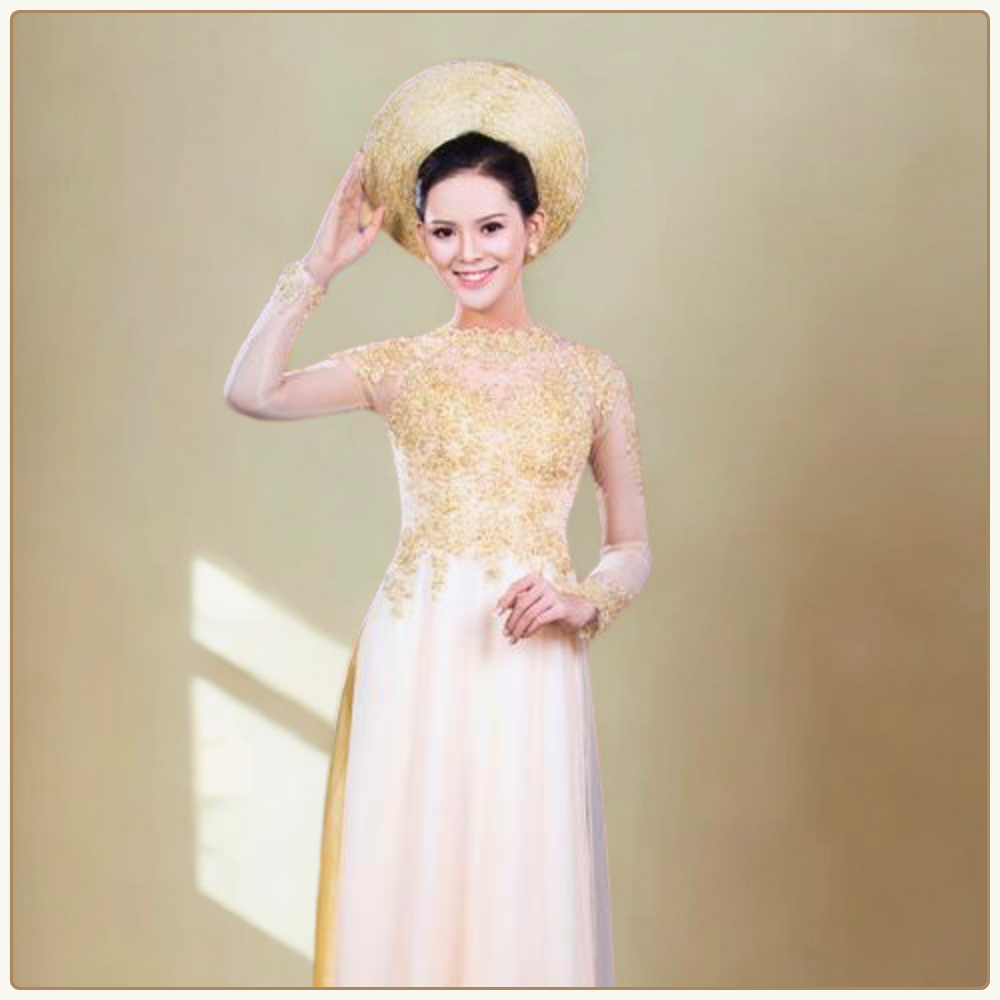 Màu vàng của mấn cô dâu thêm nổi bật