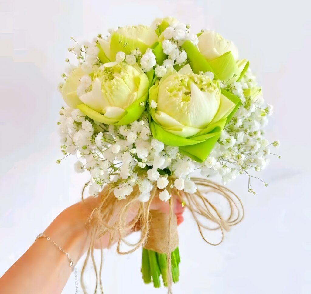 Những lưu ý khi chọn và bảo quản hoa sen cưới tươi lâu trong ngày cưới