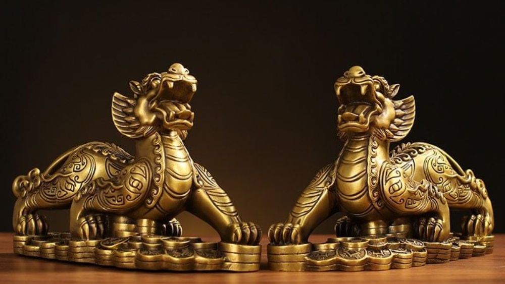 Con Tỳ hưu hợp với tuổi nào? Tuổi nào không nên đeo tỳ hưu? 8 Có nên thỉnh Tỳ Hưu không?