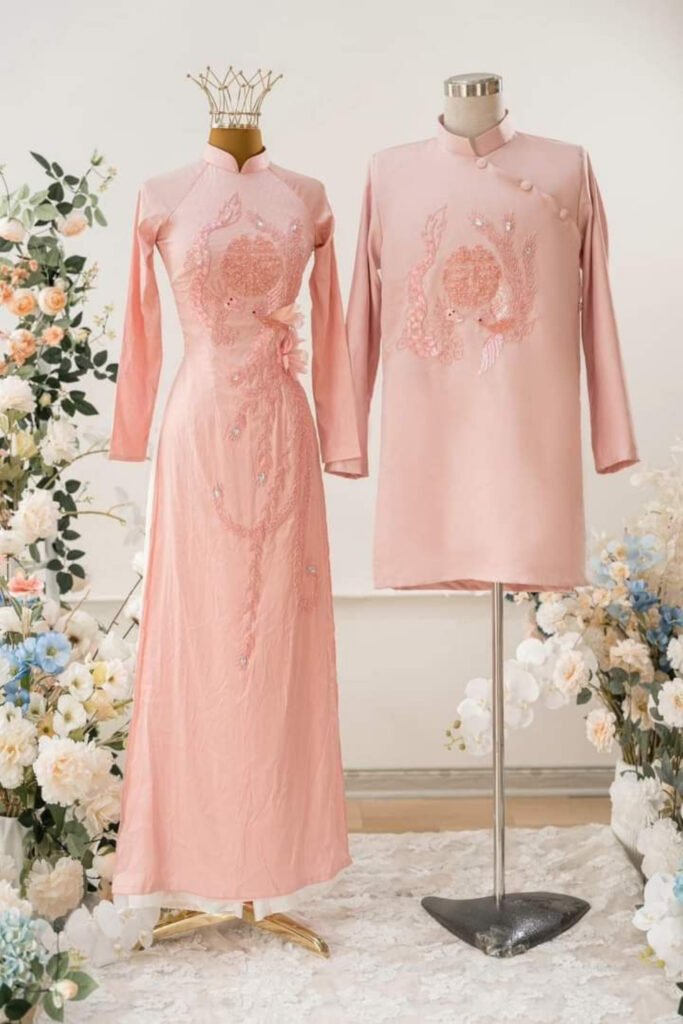 30+ mẫu áo dài cưới đẹp, sang trọng, xu hướng hiện nay 22 Áo dài cưới màu hồng chữ Hỷ