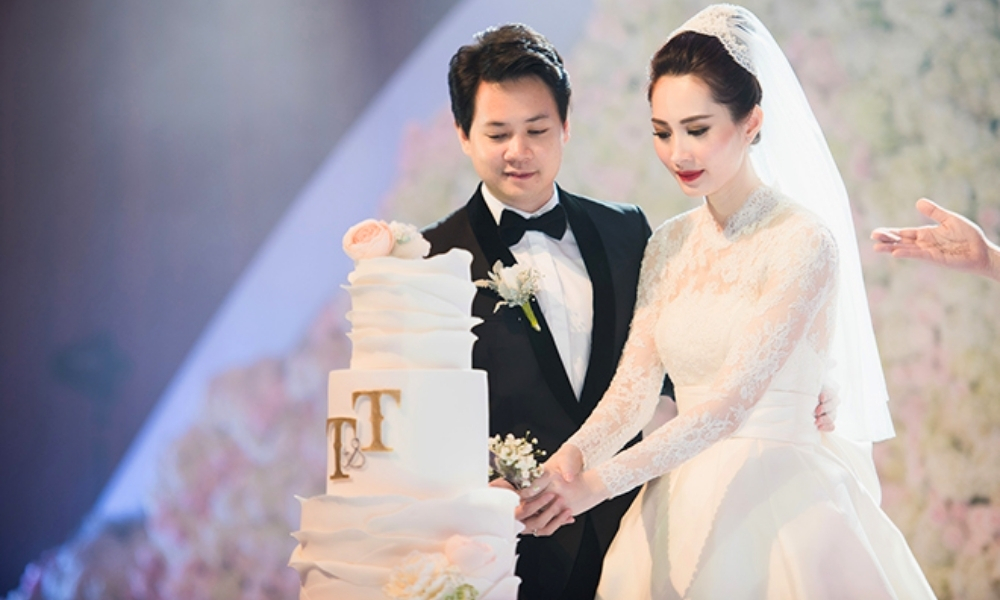 Bánh cưới 3 tầng