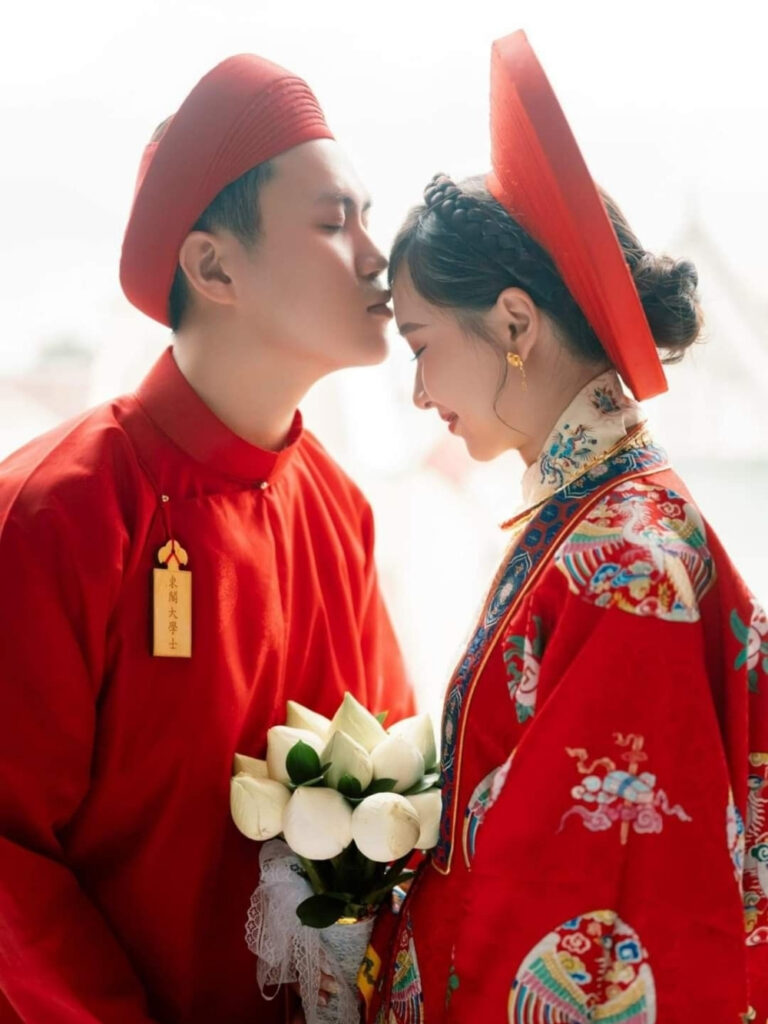 Kinh nghiệm chụp ảnh cưới cổ phục Việt Nam từ A-Z 15 Chụp ảnh cưới cổ phục Việt Nam trong studio