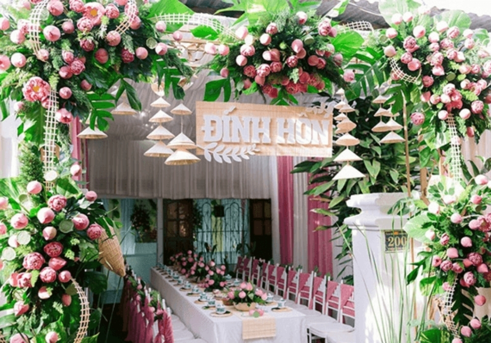 20+ Mẫu cổng cưới hoa sen đẹp, tinh tế, hiện đại, ấn tượng 10 Cổng cưới hoa sen dáng vuông cổ điển 4