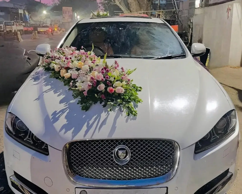 30+ Mẫu hoa xe cưới đẹp, đơn giản, sang trọng cho ngày cưới 26 hoa xe cưới