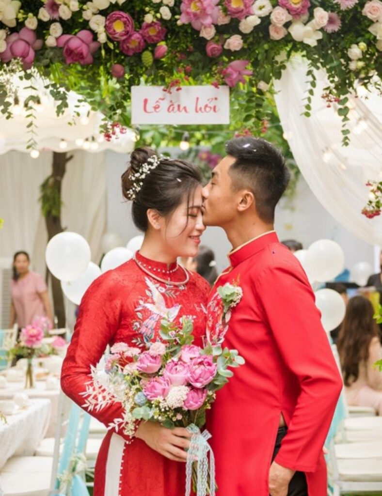 20+ Mẫu cổng cưới hoa sen đẹp, tinh tế, hiện đại, ấn tượng 12 Một số lưu ý cần biết khi làm cổng cưới hoa sen