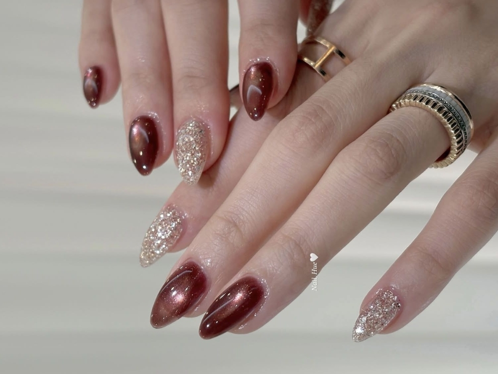 Tổng hợp những mẫu nail mắt mèo kim cương điệu đà