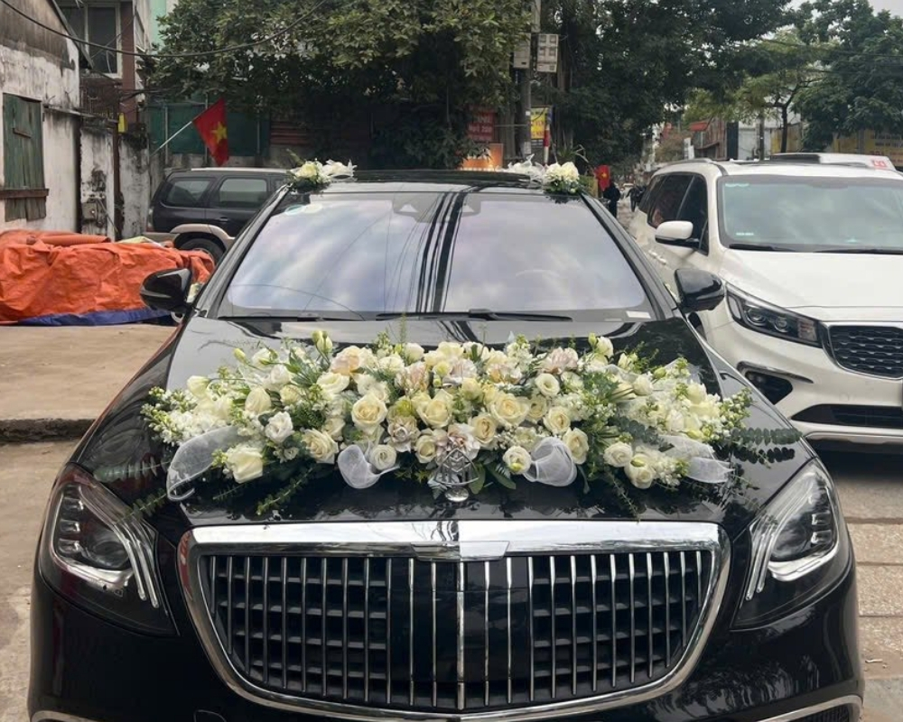 30+ Mẫu hoa xe cưới đẹp, đơn giản, sang trọng cho ngày cưới 16 hoa xe cưới