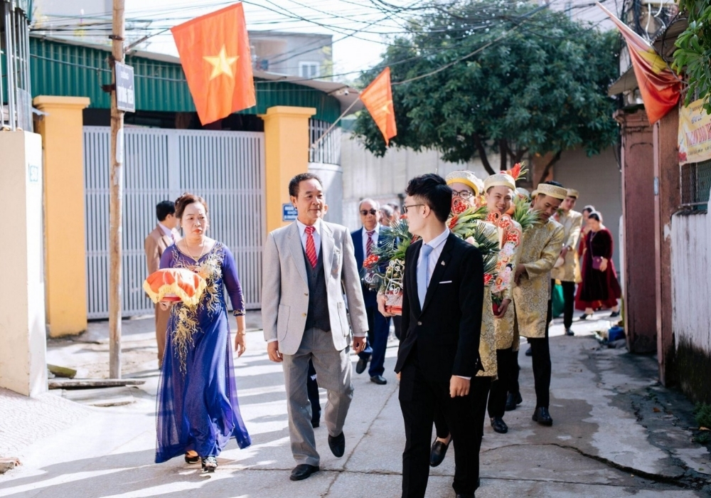 Mẹ chồng có đi đón dâu không? 19 điều kiêng kỵ khi rước dâu 2 Trong ngày cưới, mẹ chồng có đi đón dâu không?