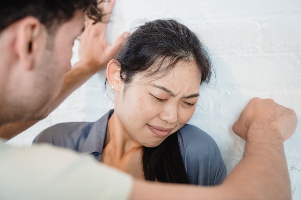 Năm cá nhân số 7 và bài học về sự buông bỏ, chiêm nghiệm 4 Buông bỏ những mối quan hệ không còn phù hợp giúp nội tâm nhẹ đi.