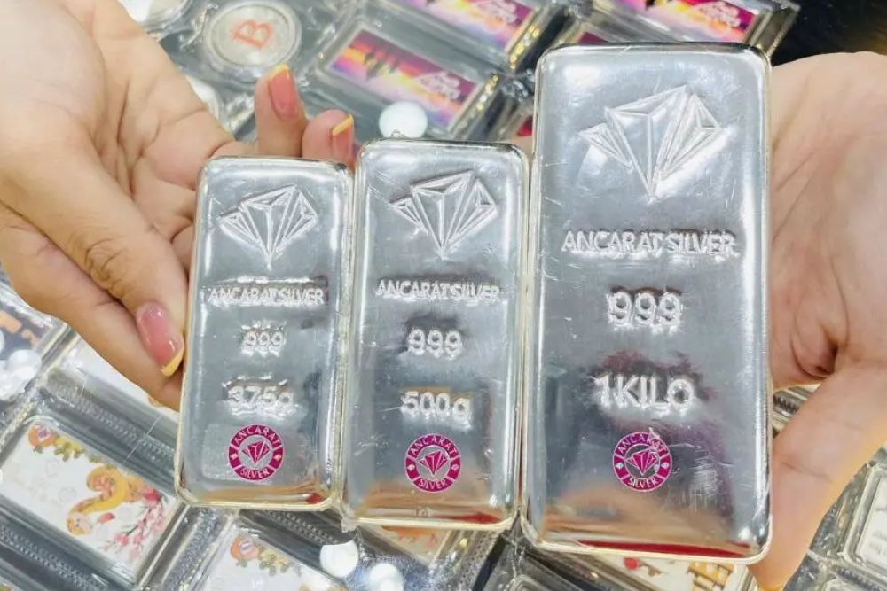 1 chỉ bạc bằng bao nhiêu gam? Hướng dẫn quy đổi chính xác 3 Việc quy đổi 1 chỉ bạc sang gam giúp tính giá trị bạc chính xác trong giao dịch.