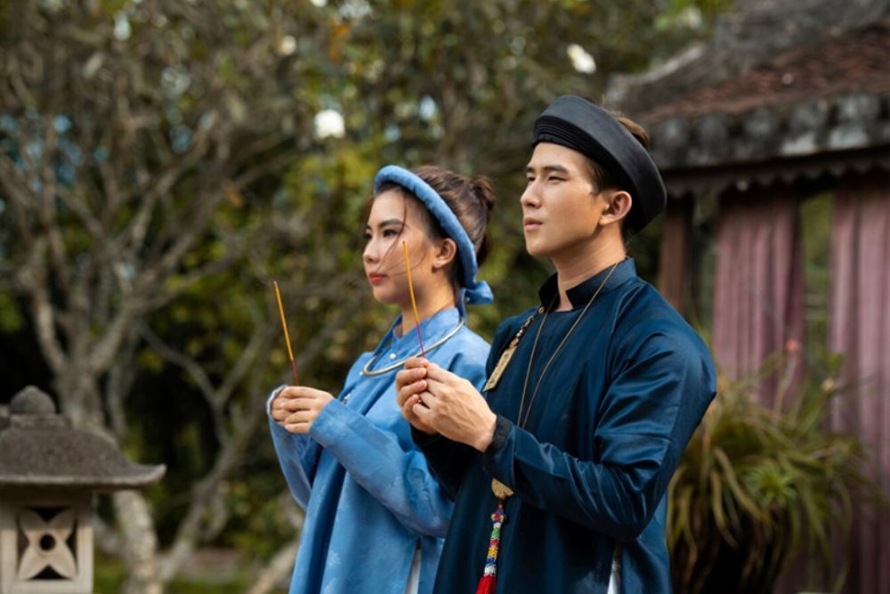 Thiên tướng cung phu thê tốt hay xấu? Luận giải theo Tử vi 4 Nữ mệnh có Thiên Tướng cung Phu Thê thường gặp người chồng nguyên tắc và coi trọng danh dự.