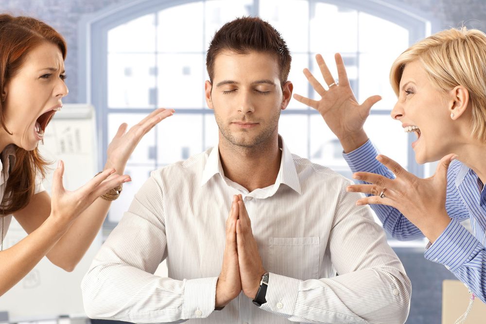 Move on là gì? 7 Cách thực tế để thoát khỏi quá khứ 6 Đối diện cảm xúc là bước đầu tiên để chữa lành
