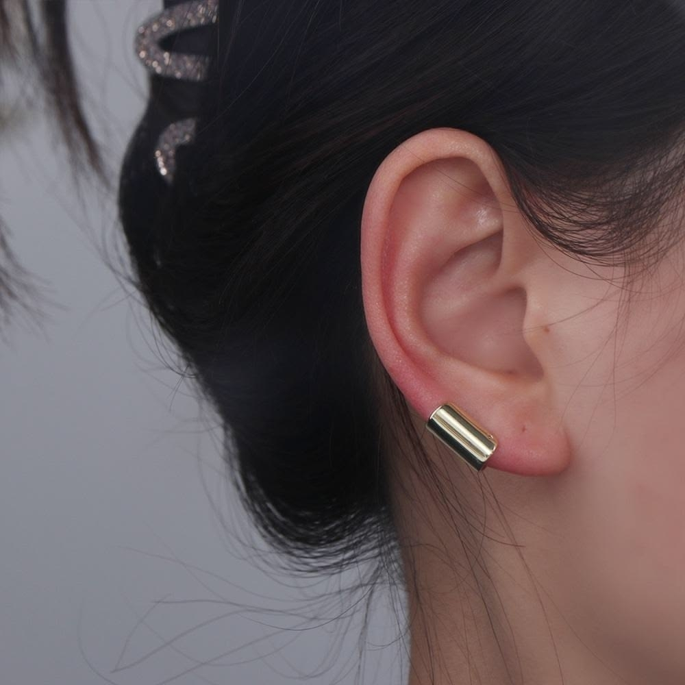 20 Mẫu bông tai kẹp không cần bấm lỗ đẹp cho nam nữ 3 Bông tai không cần bấm lỗ 2