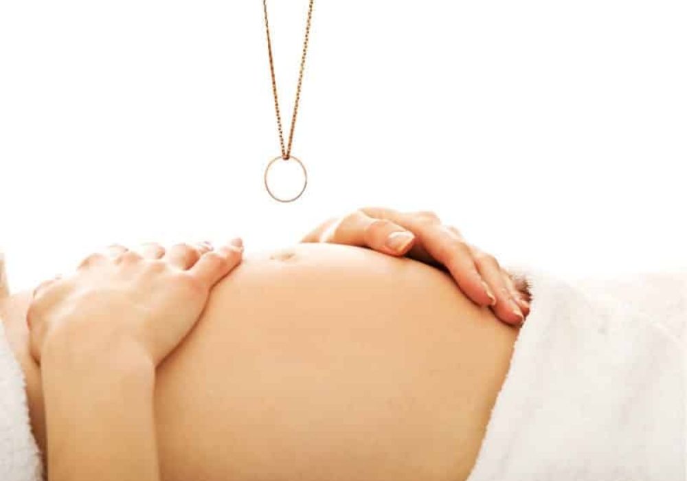 Cách xoay nhẫn cưới biết trai hay gái có chính xác không? 5 Một số lưu ý khi thực hiện cách xoay nhẫn cưới biết trai hay gái