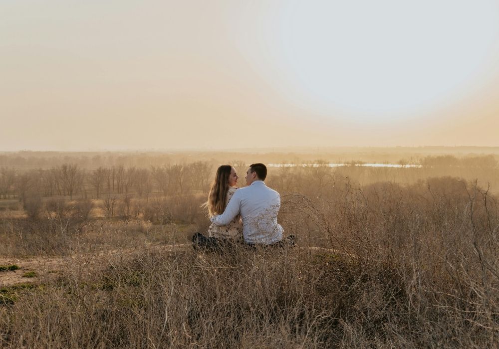 Cách viết nhật ký cho người yêu đầy chân thành, lãng mạn 5 Giúp cả hai nhìn lại hành trình tình yêu